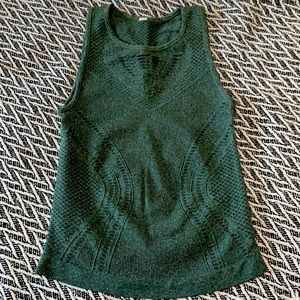 Alo yoga workout top